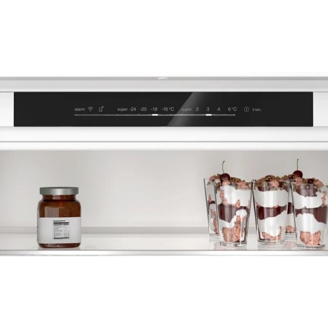 Bosch KBN96VFE0G 70.8cm 70/30 Integrated Frost Free Fridge Freezer - White