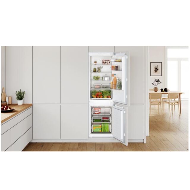 Bosch KIN86NFE0G 54.1cm 70/30 Built-In Frost Free Fridge Freezer - White