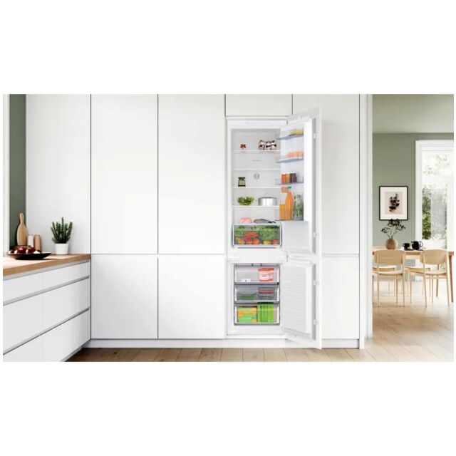Bosch KIN96NSE0 54.1cm 70/30 Frost Free Fridge Freezer - White - Sliding Hinge