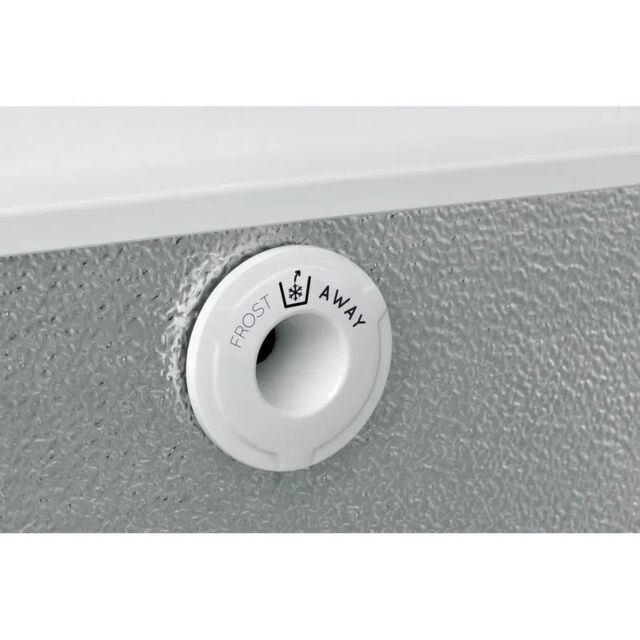 Hotpoint CS2A400HFMFAUK1 140.5cm Chest Freezer - White