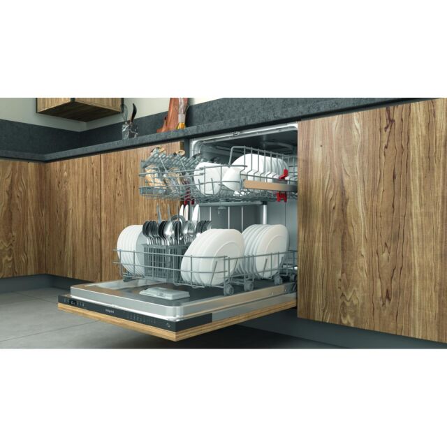Hotpoint H2IHD526BUK Built In Dishwasher