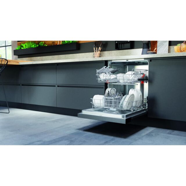 Hotpoint H3BL626XUK Integrated Dishwasher