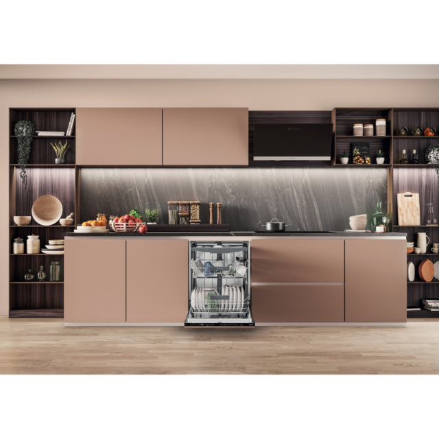 Hotpoint H7IC16M6 Integrated Dishwasher 16 Place Settings