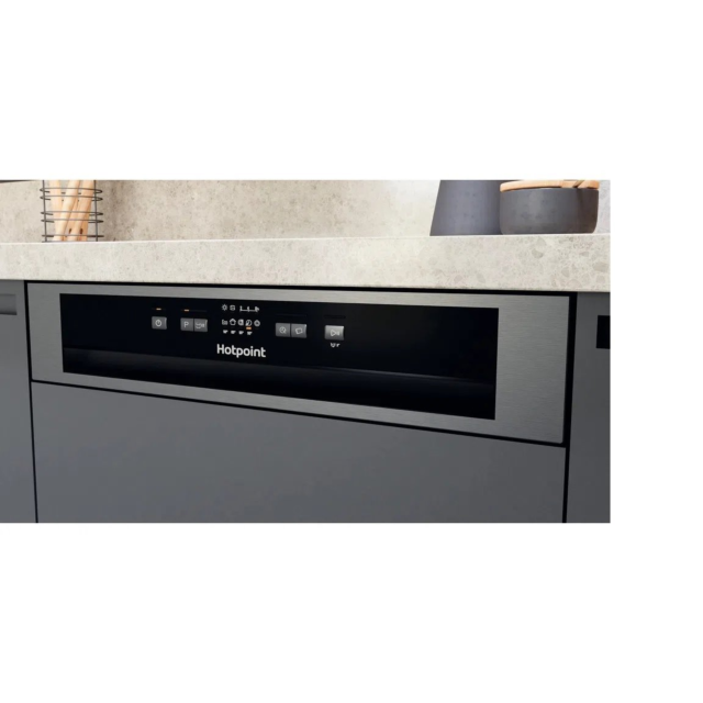 Hotpoint HBC2B19XUKN Semi-Integrated Dishwasher