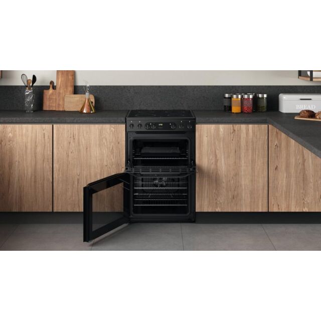 Hotpoint HDEU67V9C2B/UK 60Cm Double Oven Electric Cooker With Ceramic Hob - Black