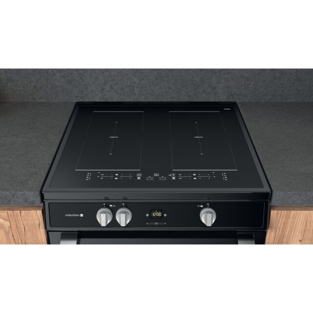 Hotpoint HDT67I9HM2C/UK Freestanding Cooker Induction Hob With Double Oven And Tilted Controls