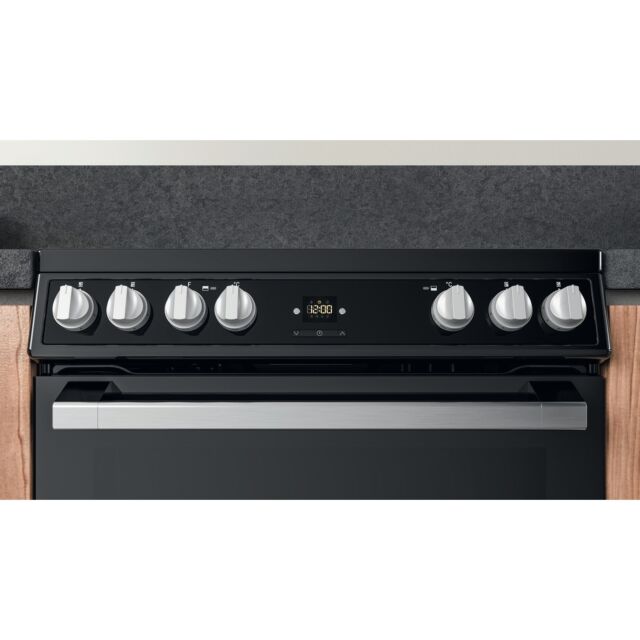 Hotpoint HDT67V9H2CB/UK Freestanding Electric Double Oven Cooker With Tilted Display In Black 