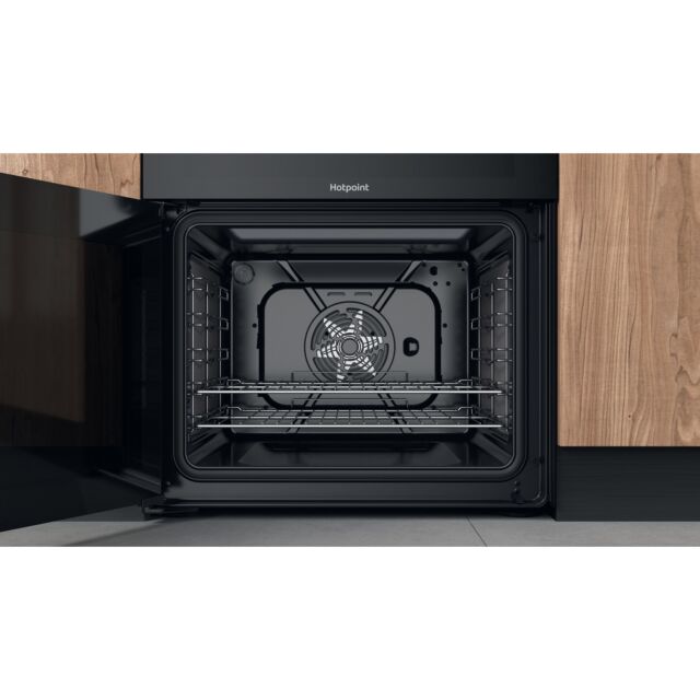 Hotpoint HDT67V9H2CB/UK Freestanding Electric Double Oven Cooker With Tilted Display In Black 