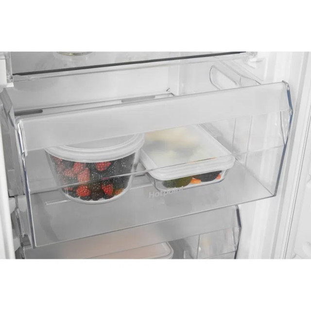 Hotpoint HF1801EF1UK 54 cm Built-In No Frost Tall Freezer