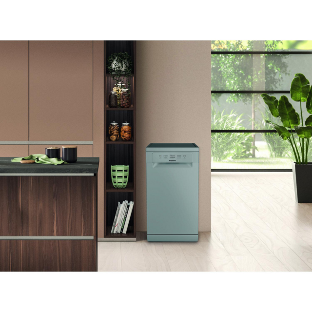 Hotpoint HP2FE10CS90SUK Slimline Dishwasher Silver 10 Set