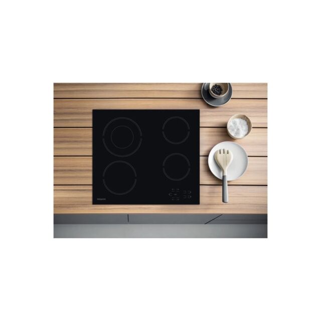 Hotpoint HR612CH 58cm Ceramic Hob - Black
