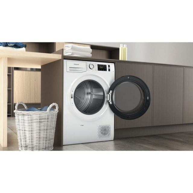 Hotpoint NTSM1192SKUK 9Kg Heat Pump Tumble Dryer - White
