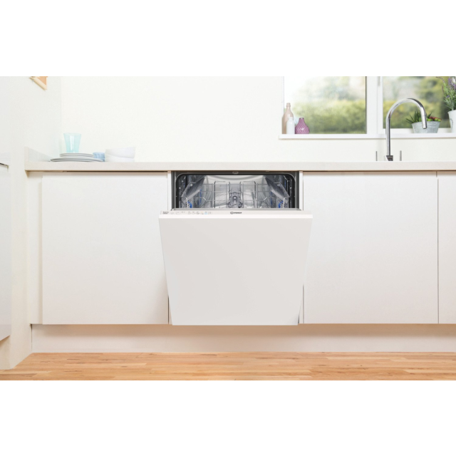 Indesit D2IHL326UK Full Size Dishwasher - White- 14 Place Settings