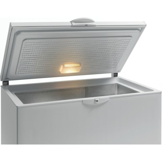 Indesit DCF1A300 Chest Freezer 300 Litre