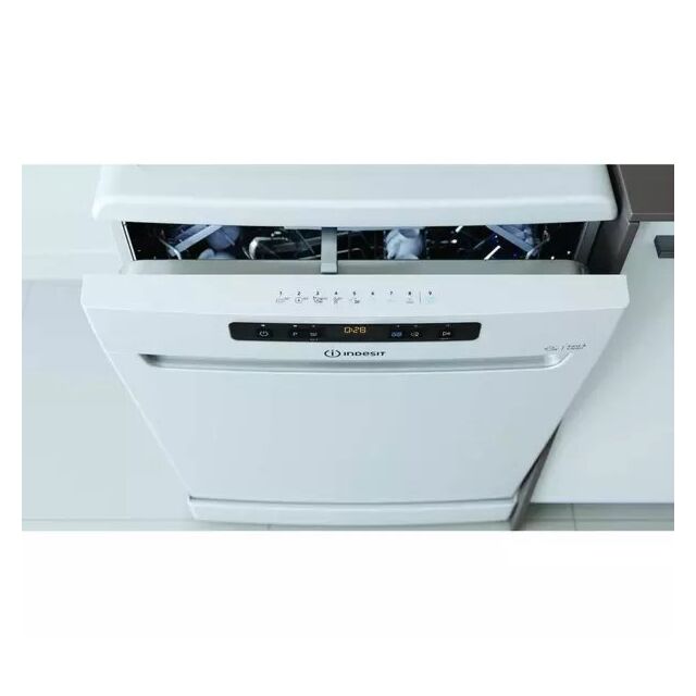 Indesit DFO3T133FUK Dishwasher in White - 14 Place Setting 