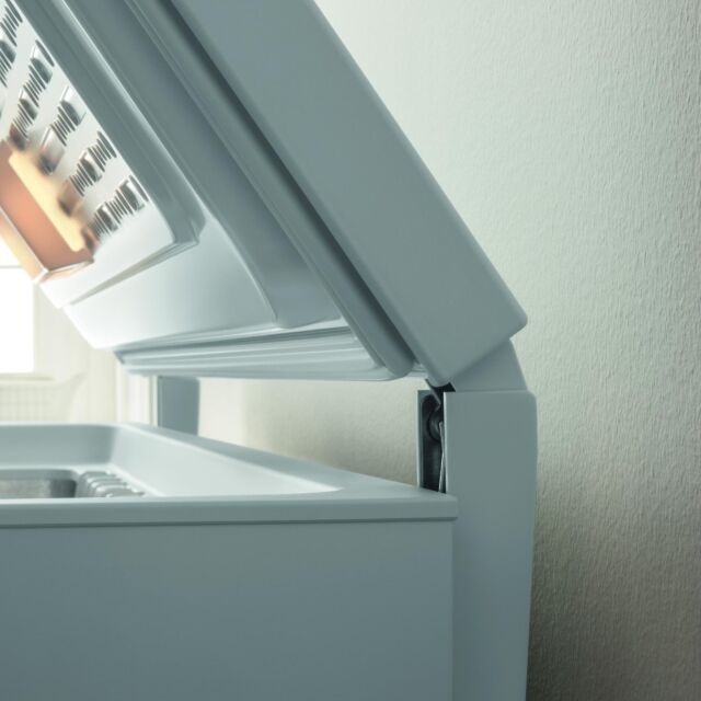 Indesit OS2A250H21 Freestanding Chest Freezer