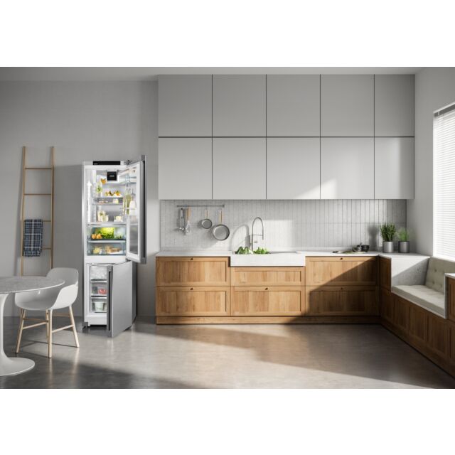 Liebherr CBNSTB579I Freestanding fridge-freezer