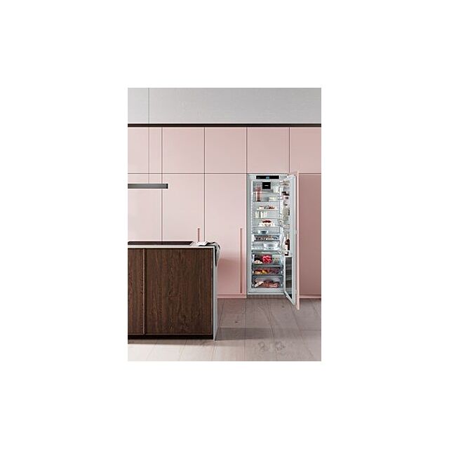 Liebherr IRBdi5180 55.9cm Integrated Tall Larder Fridge 