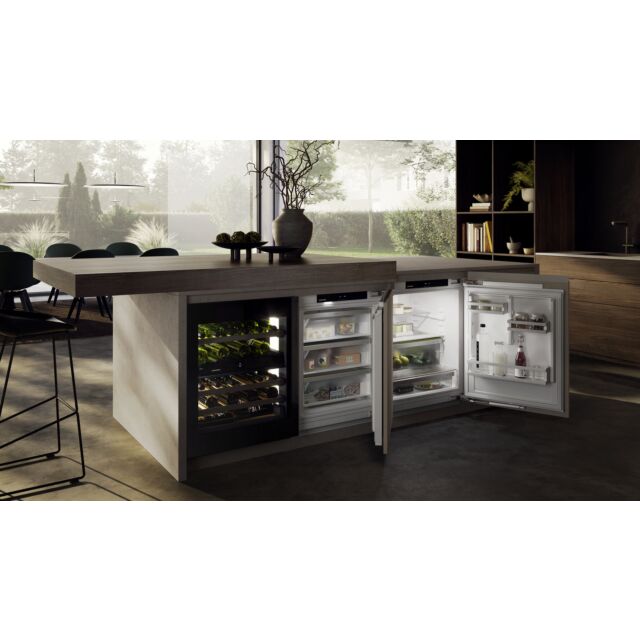 Liebherr SUFND365I Built under freezer