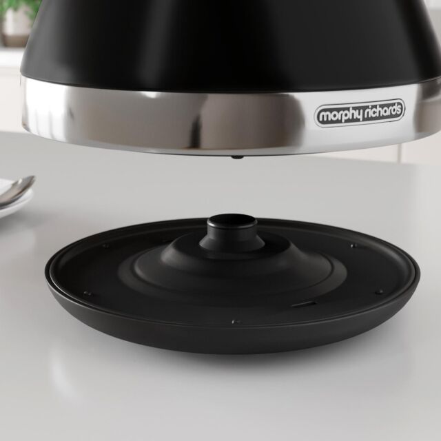 Morphy Richards 100131 1.5 Litres Venture Pyramid Rapid Boil Kettle - Black