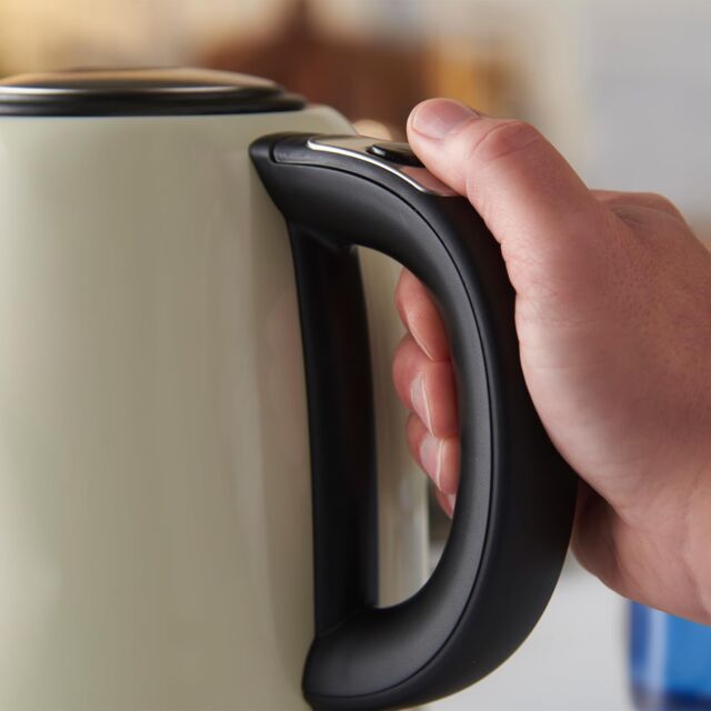 Russell Hobbs 20461 Quiet Boil 1.7L Kettle Cream