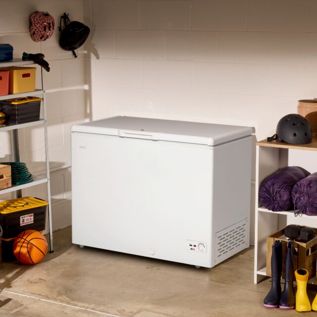 Sensis RFCHT01F300EW 300 litre Chest Freezer - White